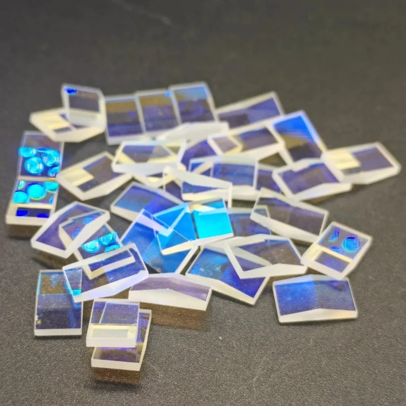 Jewelry Making Experience - Irregular Damaged Iridescent Optical Glass Suit